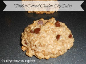 Flourless Oatmeal Chocolate Chip Cookies