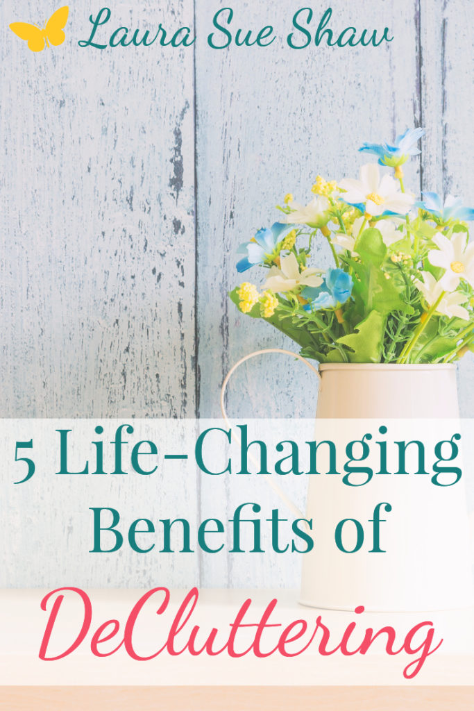 I never knew what a difference simplifying could make. Here are the 5 biggest life-changing benefits of decluttering that I have experienced.